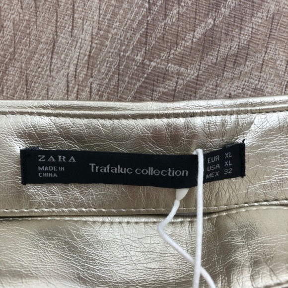 NWT ZARA Metallic Faux Leather Gold Mini Skirt XL - Picture 4 of 6